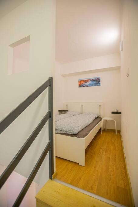 Cute Gallery Flat In Dob Str, Mars Budapest Ngoại thất bức ảnh